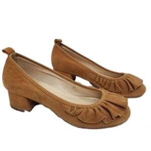 NWOT Yosi Samra Suede Mustard Yellow Heels 9